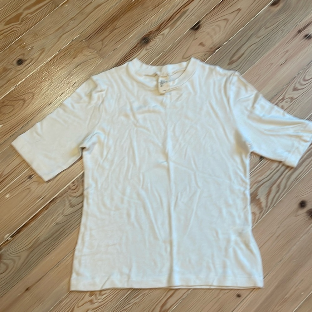BODYBAG by Jude cream shirt